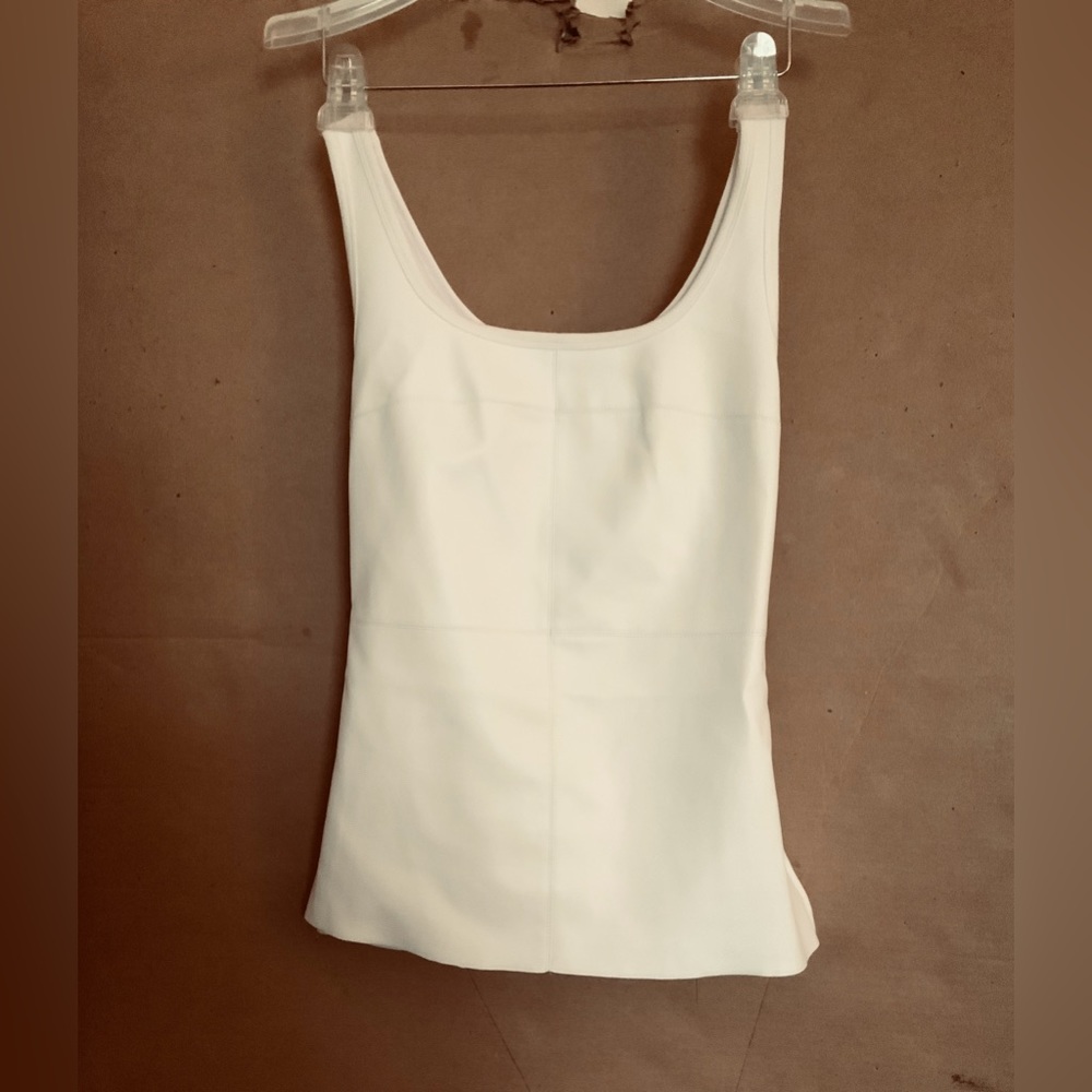 BAILEY 44 duo. EBONY & IVORY. Tank & Blouse. (Bailey2). - Picture 2 of 15